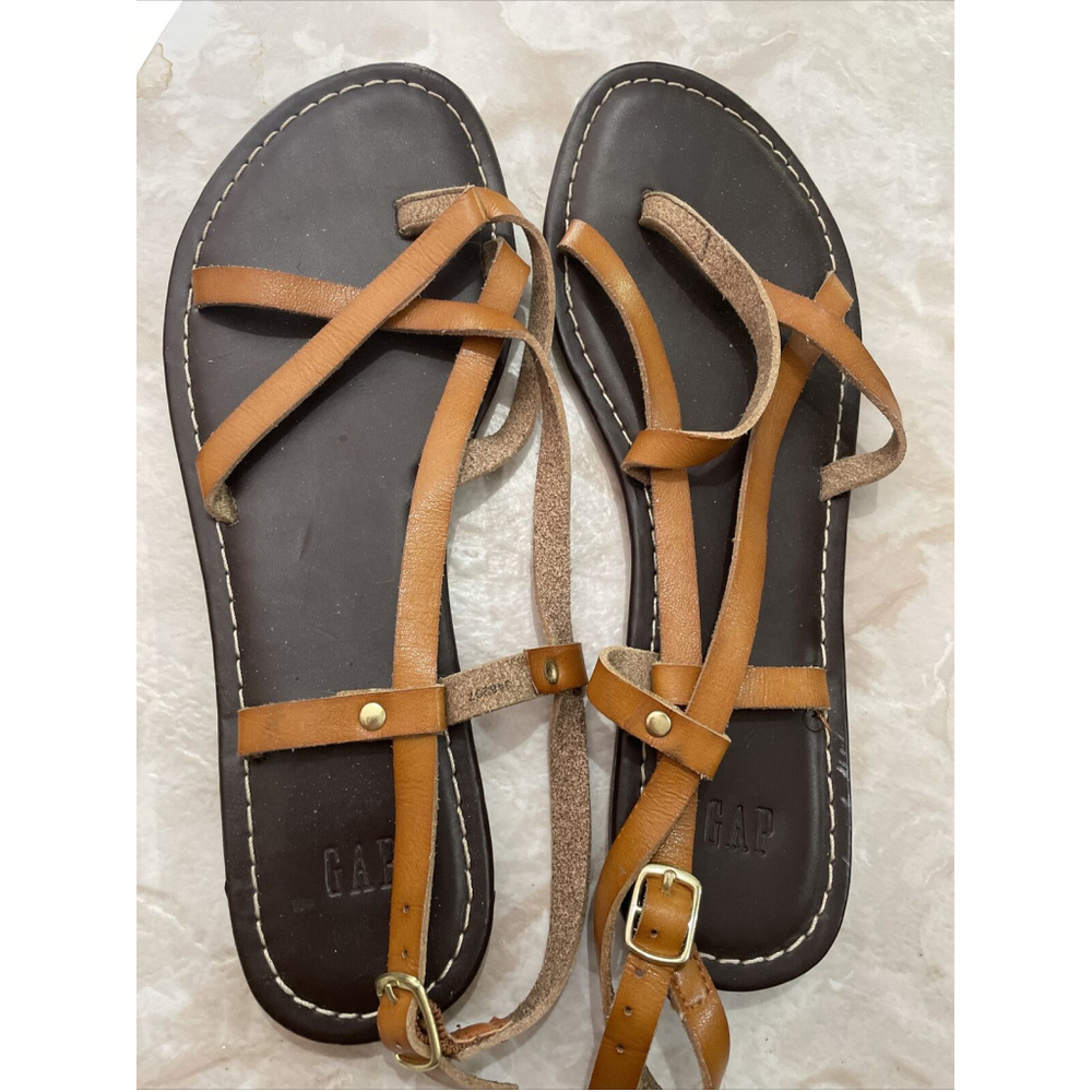 GAP brown leather sandals 7